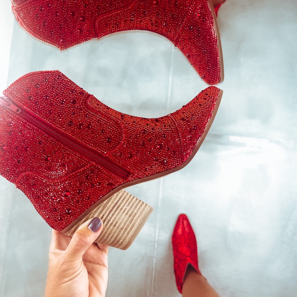 NIB Matisse Harlow Rhinestone Boots in Red